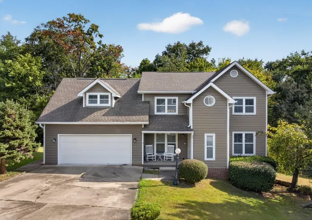 Photo 1 of Single family home for sale at 8014 Woodstone Dr, Hixson, TN 37343 | MLS# 3610860 | Listing updated on 2026-10-02