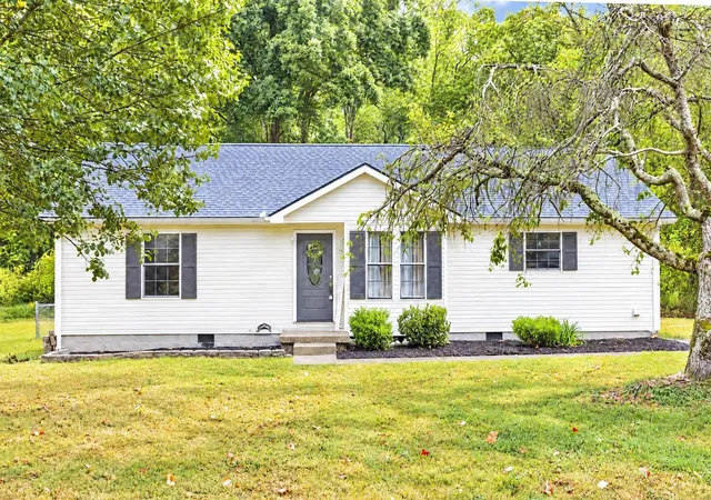 Photo 3 of Single family home for sale at 2041 Phillips St, Lewisburg, TN 37091 | MLS# 3611481 | Listing updated on 2026-10-07