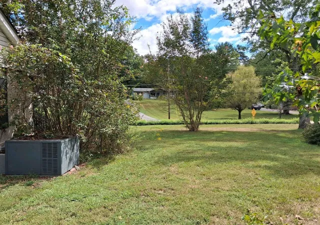 Photo 4 of Single family home for sale at 8635 Walnut Rd, Hixson, TN 37343 | MLS# 3610910 | Listing updated on 2026-10-07
