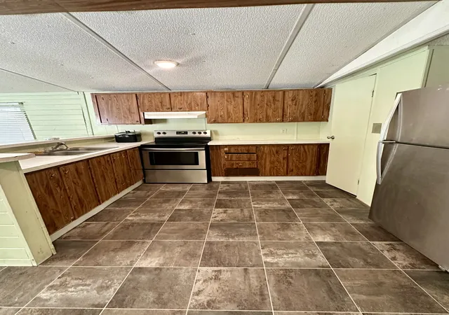 Photo 3 of Manufactured home for sale at 308 Poplar St, Smithville, TN 37166 | MLS# 3612369 | Listing updated on 2026-10-08