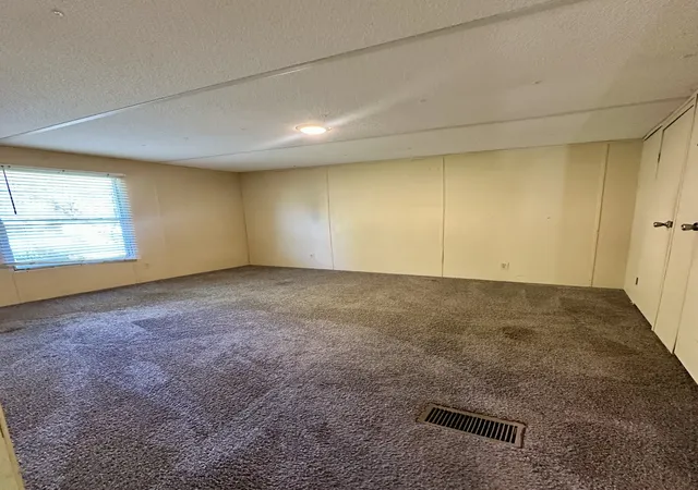 Photo 3 of Manufactured home for sale at 308 Poplar St, Smithville, TN 37166 | MLS# 3612369 | Listing updated on 2026-10-08