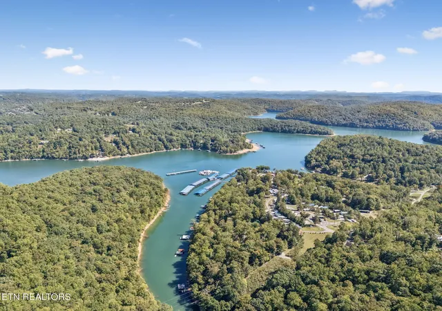 Photo 60 of Single family home for sale at 1813 Oak Grv Rd, Rocky Top, TN 37769 | MLS# 3610920 | Listing updated on 2026-10-04