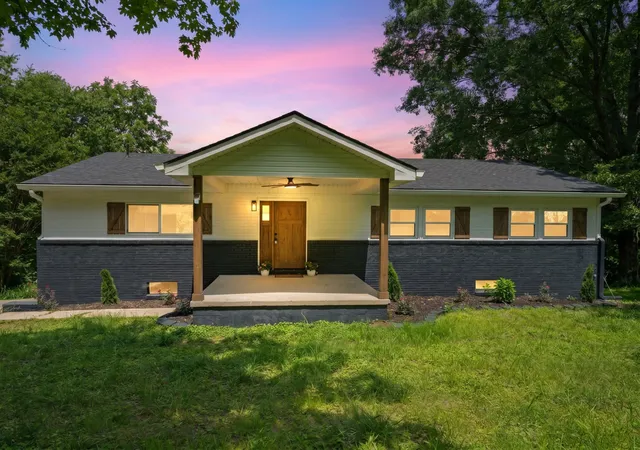 Photo 2 of Single family home for sale at 213 Delina Boonshill Rd, Petersburg, TN 37144 | MLS# 3618581 | Listing updated on 2026-10-10