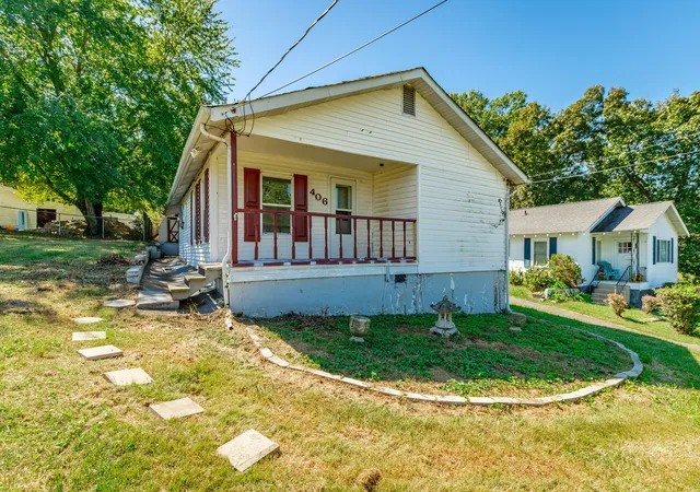 Photo 3 of Single family home for sale at 406 Chambers St, Rossville, GA 30741 | MLS# 3610947 | Listing updated on 2026-10-02