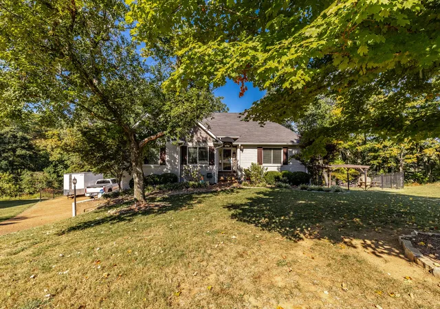 Photo 3 of Single family home for sale at 307 Dorris Ct, Hendersonville, TN 37075 | MLS# 3618854 | Listing updated on 2026-10-09