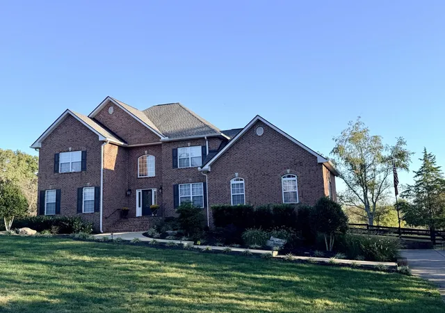 Single family home for sale at 1031 Ridglea Dr, Burns, TN 37029 | MLS# 3615065