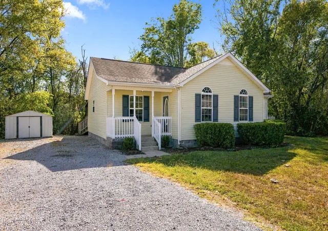 Photo 2 of Single family home for sale at 111 Daytona Ln, Shelbyville, TN 37160 | MLS# 3610986 | Listing updated on 2026-10-09