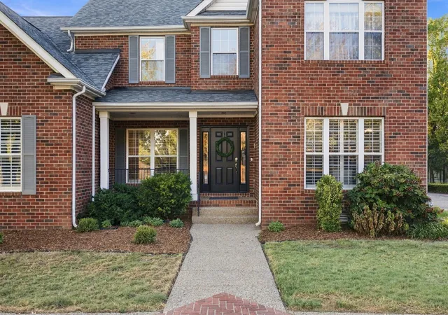 Photo 2 of Single family home for sale at 5528 Traceside Dr, Nashville, TN 37221 | MLS# 3611046 | Listing updated on 2026-10-08