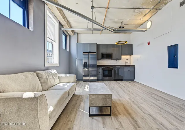 Photo 3 of Condo for sale at 116 S Gay St #607, Knoxville, TN 37902 | MLS# 3610980 | Listing updated on 2026-10-03