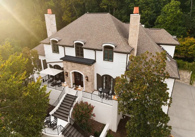 Photo 2 of Mansion for sale at 1620 Edgewater Ct, Franklin, TN 37069 | MLS# 3611044 | Listing updated on 2026-10-07