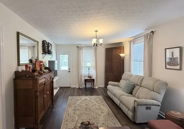 Listing Photo 4 - Condo for sale in building located at 2115 Mockingbird Ln, Springfield, TN 37172 - Unit #A