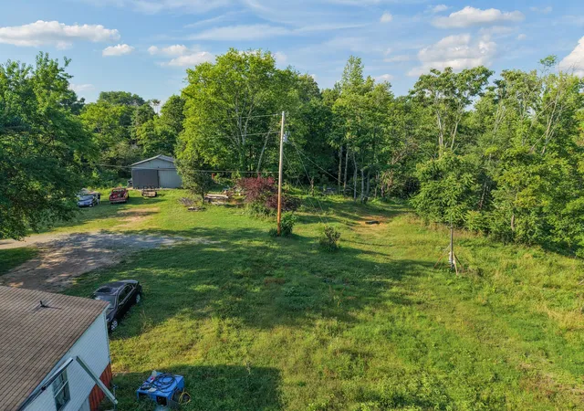 Photo 4 of Manufactured home for sale at 1098 Ewing Albright Rd, Ashland City, TN 37015 | MLS# 3611007 | Listing updated on 2026-10-03