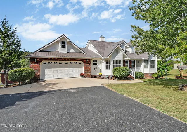 Photo 2 of Single family home for sale at 259 Wistarbrook Dr, Crossville, TN 38571 | MLS# 3611038 | Listing updated on 2026-10-03
