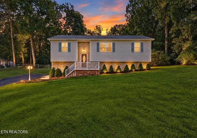 Photo 1 of Single family home for sale at 187 Cardinal Loop, Crossville, TN 38555 | MLS# 3611040 | Listing updated on 2026-10-03