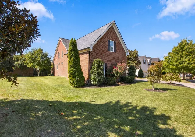 Photo 1 of Single family home for sale at 225 Molly Bright Ln, Franklin, TN 37064 | MLS# 3612153 | Listing updated on 2026-10-10