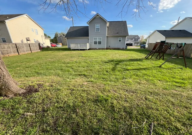 Photo 1 of Single family home for sale at 1437 Addison Dr, Clarksville, TN 37042 | MLS# 3611052 | Listing updated on 2026-10-03