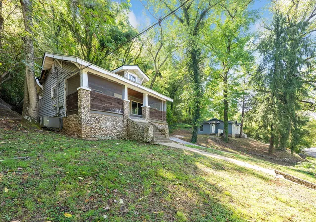 Photo 3 of Single family home for sale at 2320 Harrison Pike, Chattanooga, TN 37406 | MLS# 3611059 | Listing updated on 2026-10-07