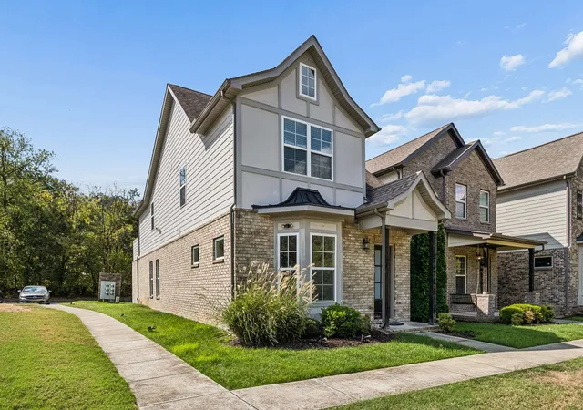 Photo 1 of Single family home for sale at 200 Cedar Pl Row, Nashville, TN 37221 | MLS# 3614498 | Listing updated on 2026-10-09