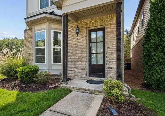 Photo 3 of Single family home for sale at 200 Cedar Pl Row, Nashville, TN 37221 | MLS# 3614498 | Listing updated on 2026-10-09