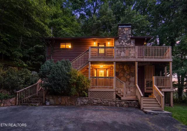 Photo 1 of Single family home for sale at 2123 Luzerne Dr, Gatlinburg, TN 37738 | MLS# 3611076 | Listing updated on 2026-10-03
