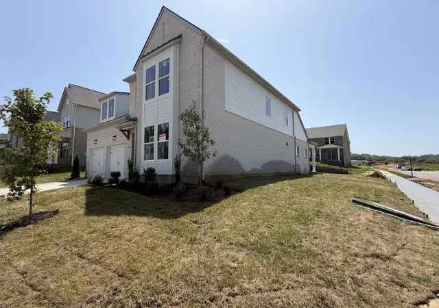 Photo 2 of Single family home for sale at 2401 Nolan Dr, Franklin, TN 37064 | MLS# 3611094 | Listing updated on 2026-10-03
