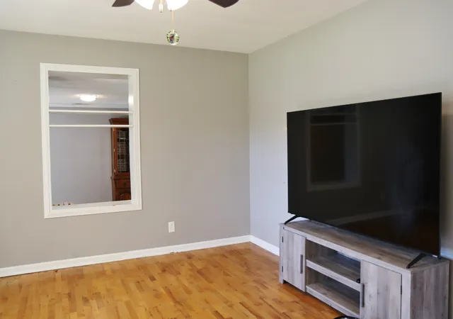 Photo 1 of Single family home for sale at 1965 Stevens Dr, Westmoreland, TN 37186 | MLS# 3614528 | Listing updated on 2026-10-28