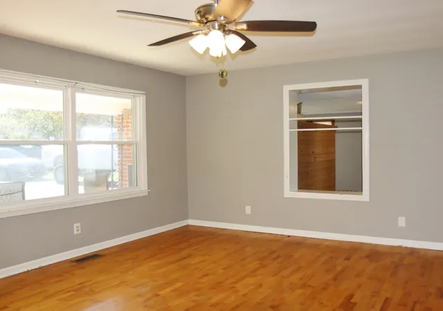 Photo 3 of Single family home for sale at 1965 Stevens Dr, Westmoreland, TN 37186 | MLS# 3614528 | Listing updated on 2026-10-28