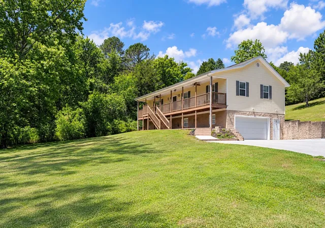 Photo 2 of Single family home for sale at 1045 Walnut Grv Church Rd, Dayton, TN 37321 | MLS# 3611133 | Listing updated on 2026-10-03