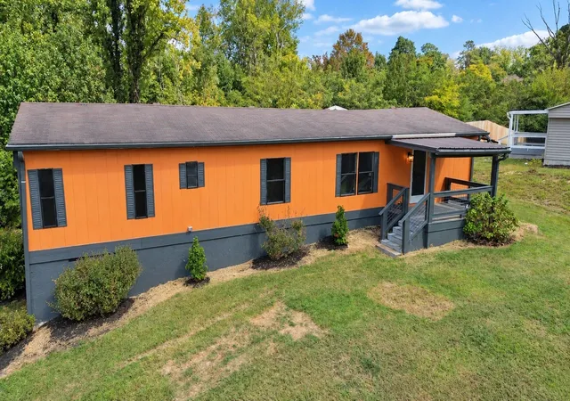 Photo 3 of Manufactured home for sale at 1219 Dockery Ln SE, Cleveland, TN 37323 | MLS# 3611129 | Listing updated on 2026-10-03