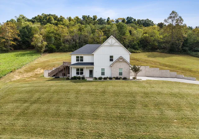 Photo 1 of Single family home for sale at 4692 Gossburg Rd, Beechgrove, TN 37018 | MLS# 3611344 | Listing updated on 2026-10-04
