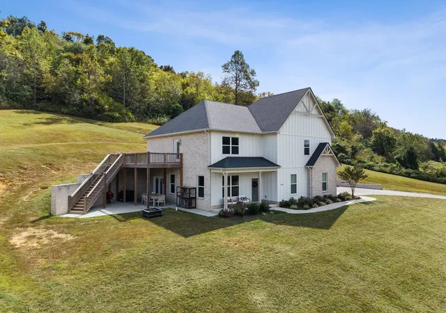 Photo 2 of Single family home for sale at 4692 Gossburg Rd, Beechgrove, TN 37018 | MLS# 3611344 | Listing updated on 2026-10-04