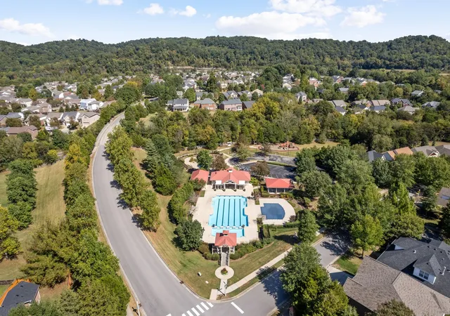 Photo 1 of Townhouse for sale at 6042 Ml Tree Ct, Nashville, TN 37221 | MLS# 3611134 | Listing updated on 2026-10-24