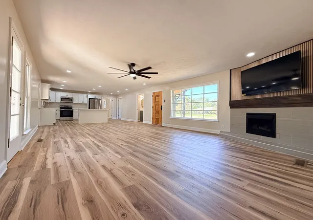 Photo 4 of Single family home for sale at 2634 Cox Ml Rd, Hopkinsville, KY 42240 | MLS# 3626507 | Listing updated on 2026-10-27