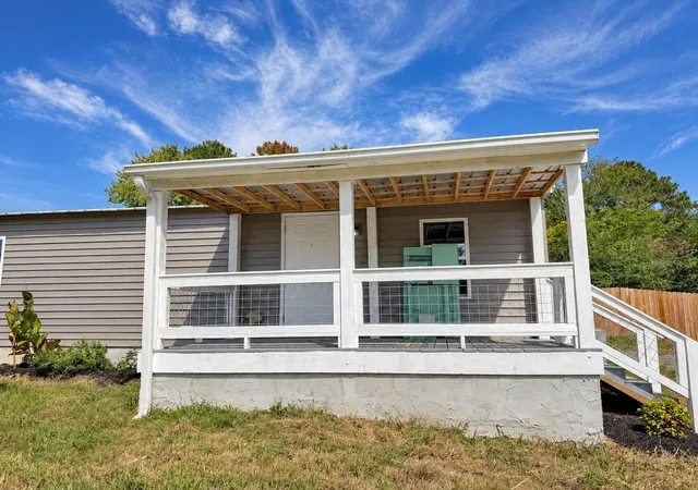 Photo 3 of Manufactured home for sale at 1301 Dockery Ln SE, Cleveland, TN 37323 | MLS# 3611147 | Listing updated on 2026-10-03