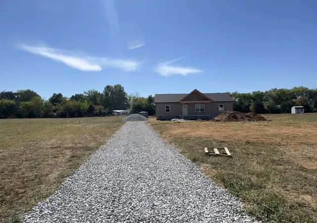 Photo 3 of Single family home for sale at 2113 Laws Hl Cir, Lewisburg, TN 37091 | MLS# 3611435 | Listing updated on 2026-10-05