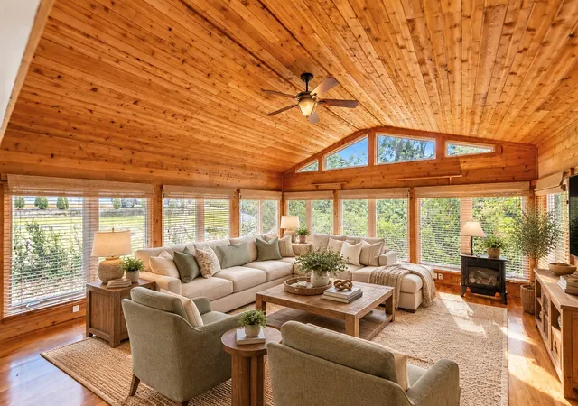 Photo 3 of Single family home for sale at 7902 Highway 100, Nashville, TN 37221 | MLS# 3611491 | Listing updated on 2026-10-07