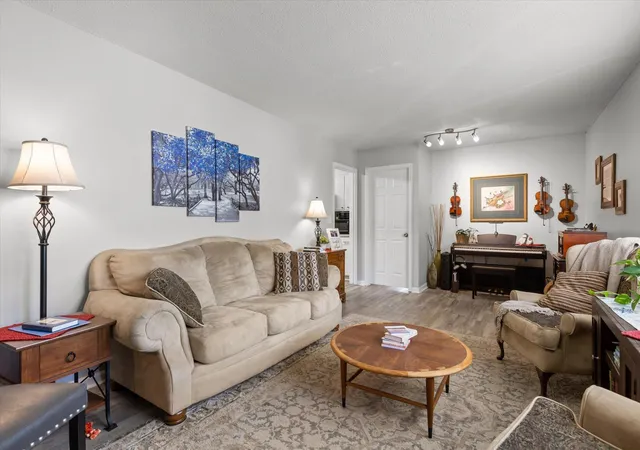 Photo 3 of Single family home for sale at 4005 Creekwood Ter Ln, Chattanooga, TN 37421 | MLS# 3611155 | Listing updated on 2026-10-20