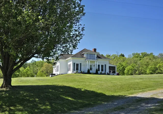 Photo 3 of Single family home for sale at 130 Wagoner Hl Rd, Fayetteville, TN 37334 | MLS# 3611247 | Listing updated on 2026-10-04