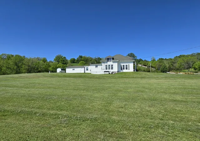 Photo 4 of Single family home for sale at 130 Wagoner Hl Rd, Fayetteville, TN 37334 | MLS# 3611247 | Listing updated on 2026-10-04