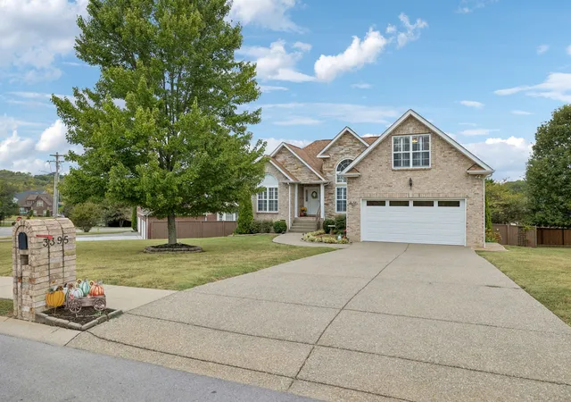Photo 2 of Single family home for sale at 3395 Nina Cir, Lebanon, TN 37087 | MLS# 3611211 | Listing updated on 2026-10-08