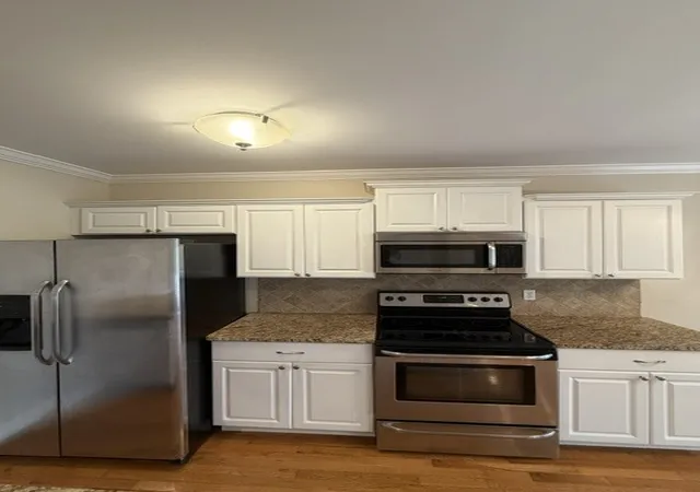 Photo 3 of Condo for sale at 3909 Whitland Ave #203, Nashville, TN 37205 | MLS# 3611242 | Listing updated on 2026-10-03