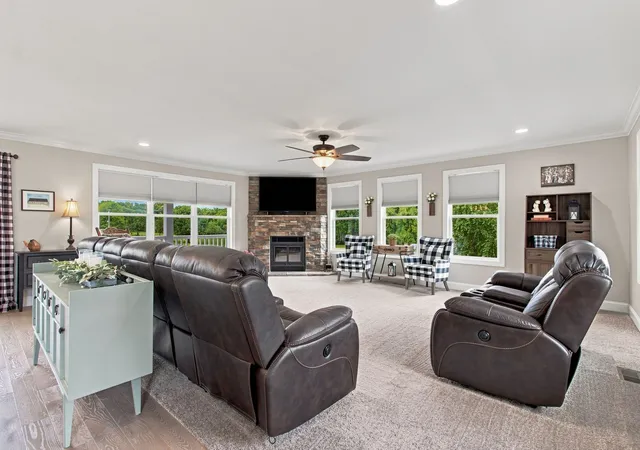 Photo 3 of Single family home for sale at 3816 Petty Ln, Columbia, TN 38401 | MLS# 3611193 | Listing updated on 2026-10-03