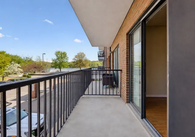 Photo 3 of Condo for sale at 200 Sanders Fry Rd #1210, Hendersonville, TN 37075 | MLS# 3611244 | Listing updated on 2026-10-03