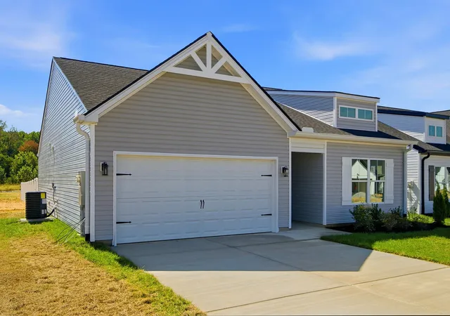 Photo 2 of Single family home for sale at 2012 Northwind Ct, Cedar Hill, TN 37032 | MLS# 3611249 | Listing updated on 2026-10-03