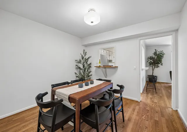 Photo 2 of Townhouse for sale at 6956 Highland Park Dr, Nashville, TN 37205 | MLS# 3615305 | Listing updated on 2026-10-23