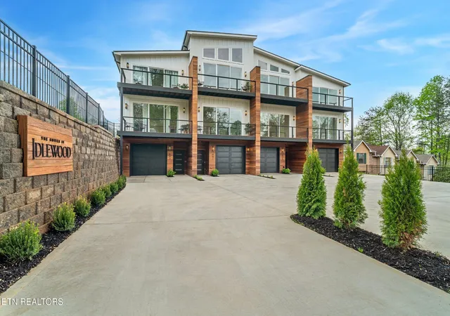 Single family home for sale at 643 Idlewood Ln, Knoxville, TN 37923 | MLS# 3611266