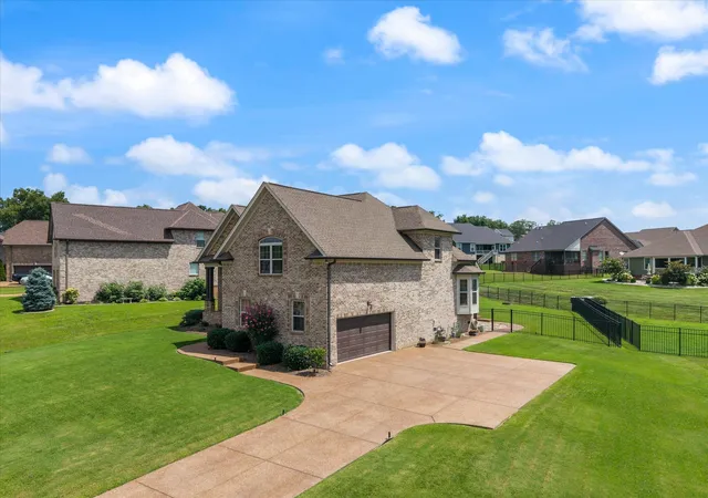 Photo 3 of Single family home for sale at 831 Manner Ln, Lebanon, TN 37087 | MLS# 3611772 | Listing updated on 2026-10-06