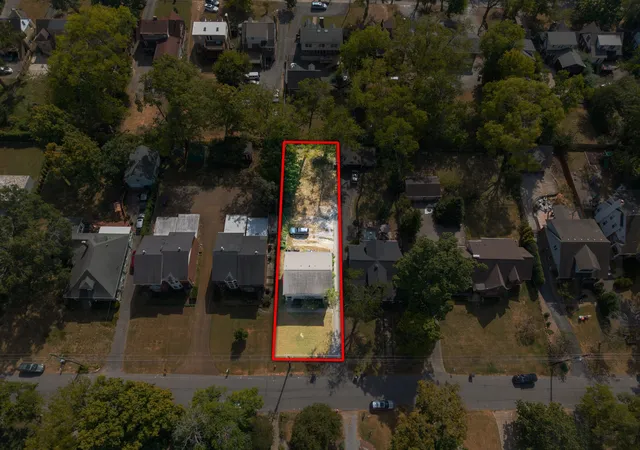 Photo 3 of Multi family home for sale at 2701 Westwood Ave, Nashville, TN 37212 | MLS# 3611326 | Listing updated on 2026-10-04