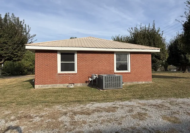 Photo 2 of Single family home for sale at 106 Fountain Head Rd, Portland, TN 37148 | MLS# 3611465 | Listing updated on 2026-10-06