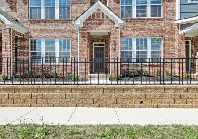 Photo 1 of Townhouse for sale at 2718 Willowoak Trl #2503, Murfreesboro, TN 37129 | MLS# 3611295 | Listing updated on 2026-10-30